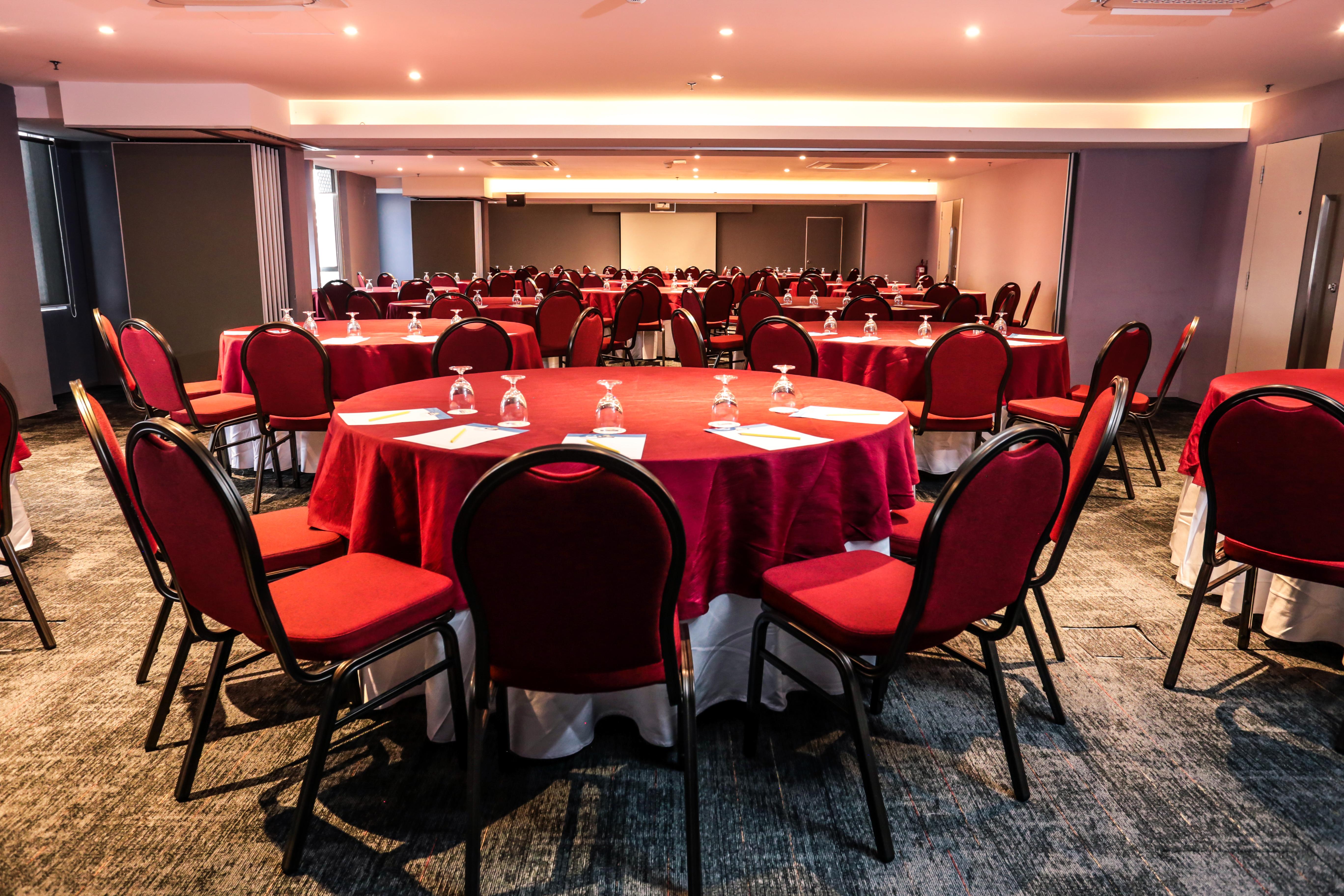 Days And Suites Fraser Business Park Kl 吉隆坡 外观 照片